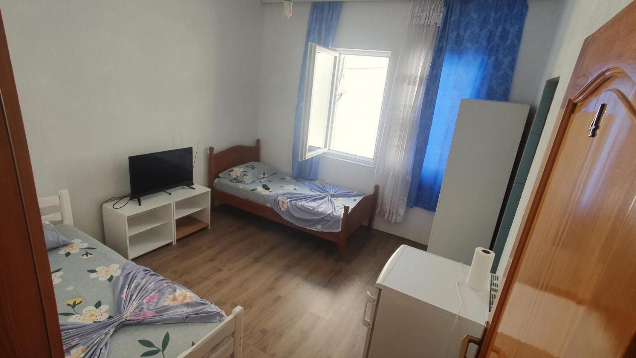 Arbi Guest House Kukes Экстерьер фото